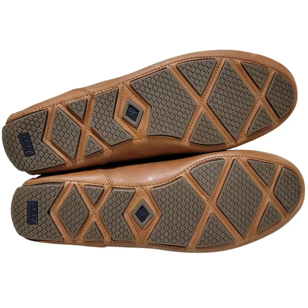 Sperry men davenport